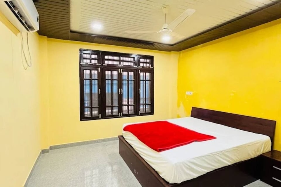 Hotel Basera