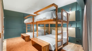 Albert Hotel
