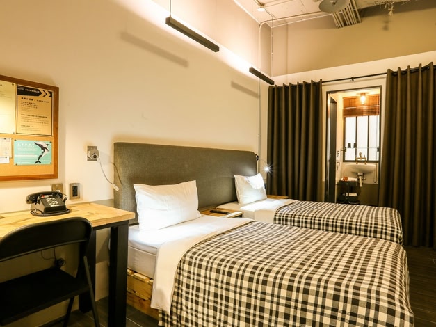 Hotel Papa Whale