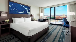 Holiday Inn Express & Suites Boston - Cambridge by IHG