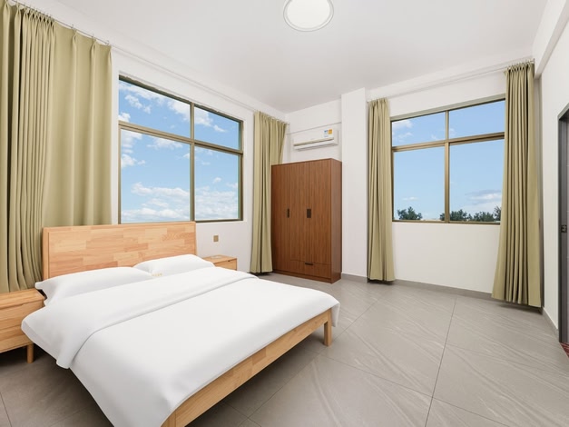 HEYI HOTEL（Haikou Meilan International Airport）