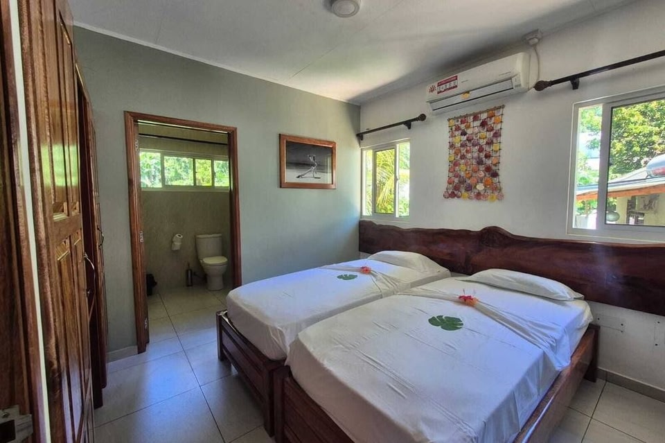 FOND B'OFFAY Lodge