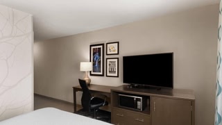 La Quinta Inn & Suites by Wyndham Fayetteville