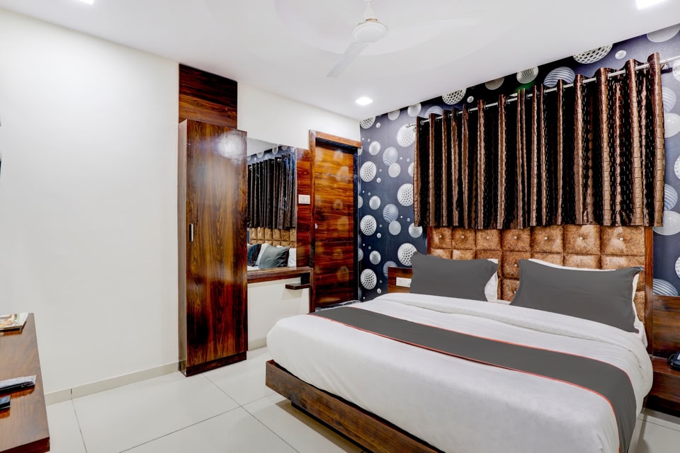 HOTEL Lotus Gold