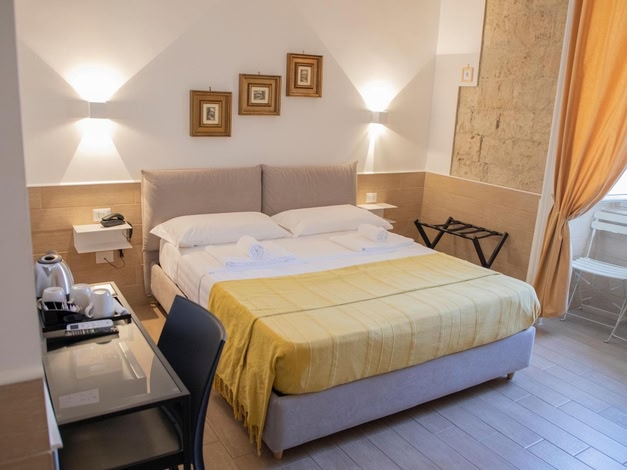 H22 Hotel