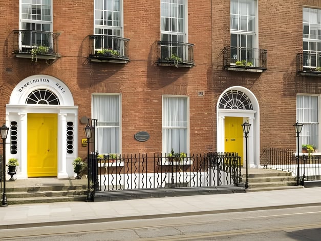 Harcourt Hotel