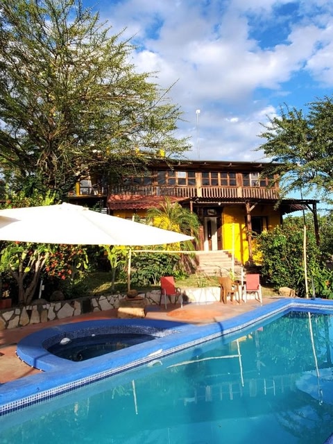 Yellow Submarine Hostal