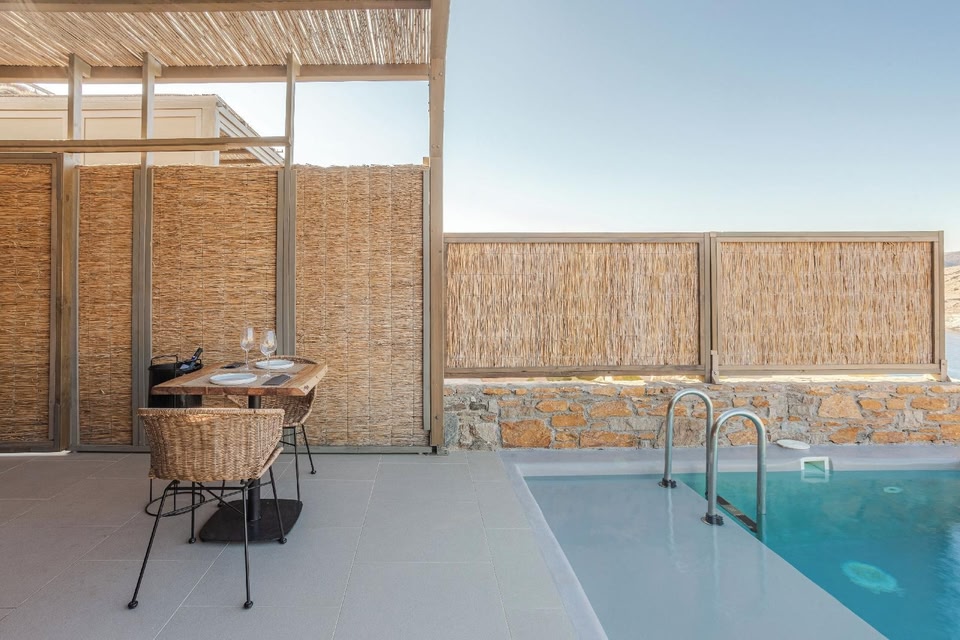 Amal Kythnos Suites