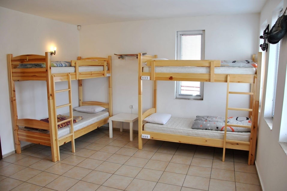 10 Coins Hostel & Tours