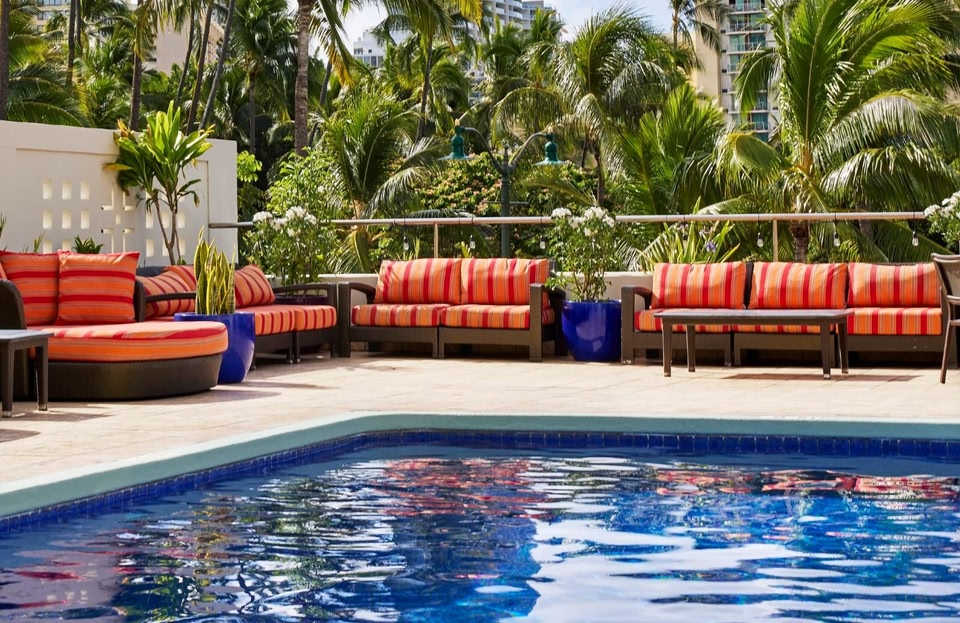 DoubleTree by Hilton Alana - Waikiki Beach