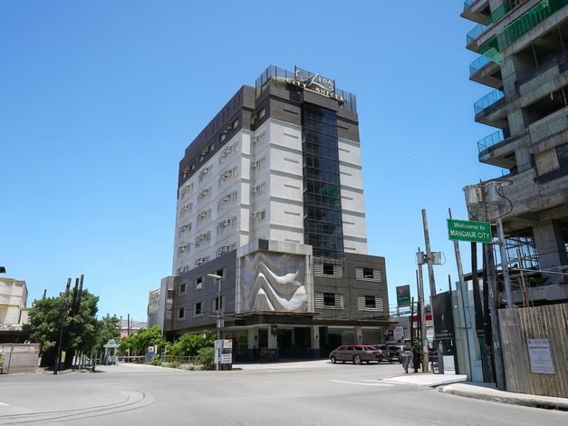 Alpa City Suites Hotel