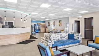 Quality Inn & Suites Charleston - Civic Center