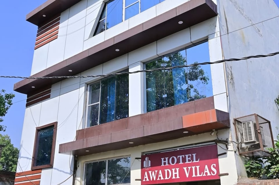Hotel Awadh Vilas