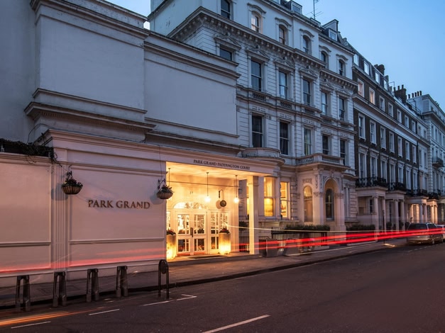 Park Grand Paddington Court