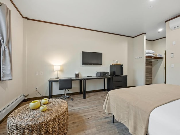 Highbridge Hotel