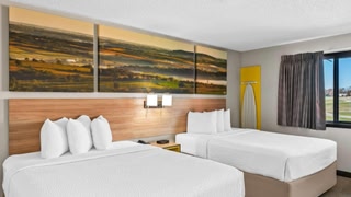 Days Inn & Suites by Wyndham des Moines Airport