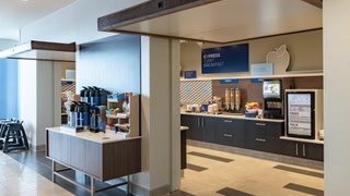 Holiday Inn Express & Suites Saskatoon East - University by IHG