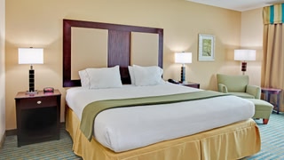 Holiday Inn Express & Suites Gulf Shores by IHG
