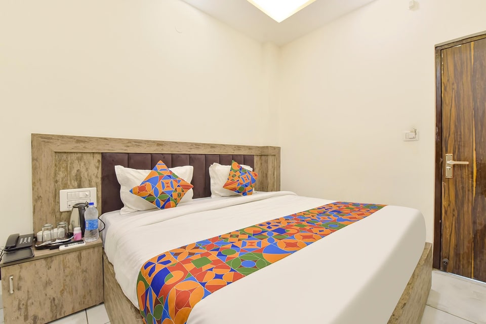 FabHotel Dev Palace