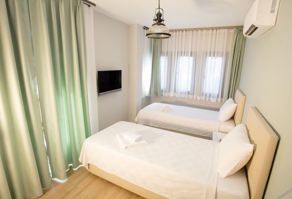 Pharos Hotel