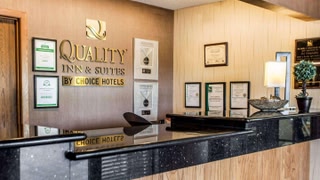Quality Inn & Suites Davenport Near I-80