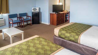 Econo Lodge Inn & Suites Sandusky South