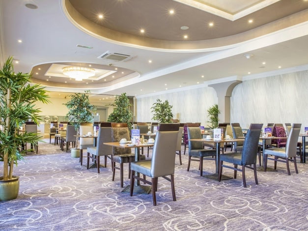 Diamond Coast Hotel