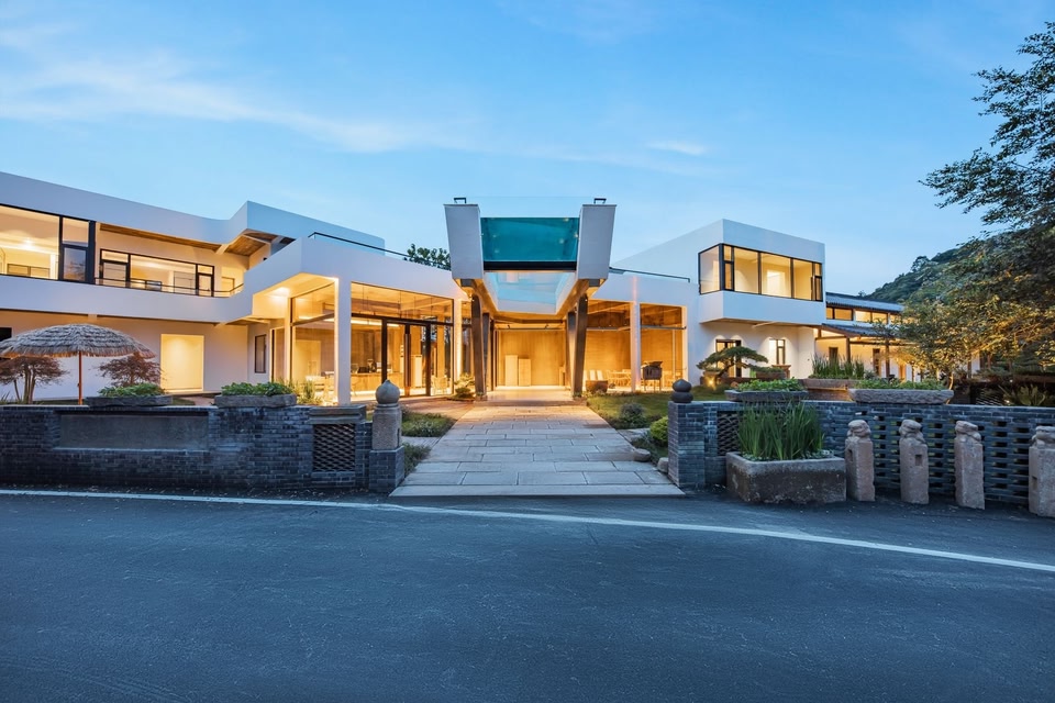 Suburban Core Aesthetic Accommodation