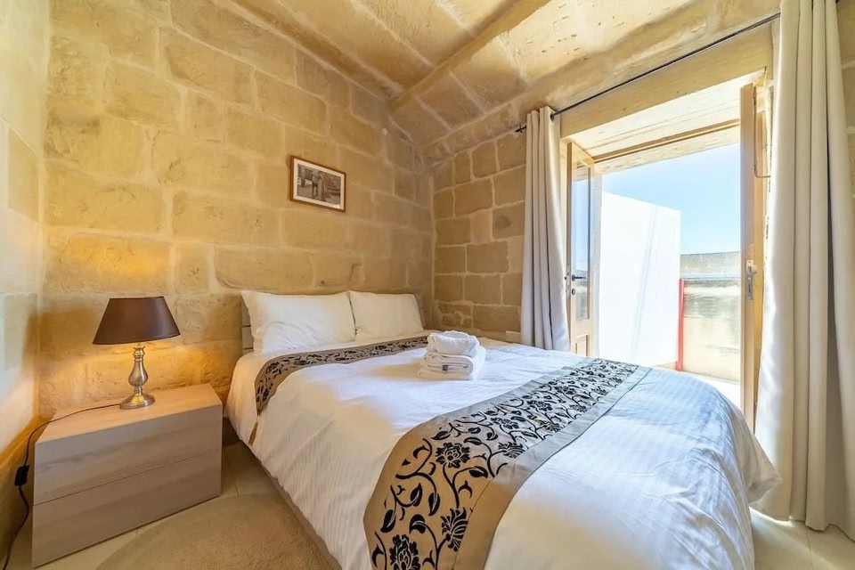 Ta' Pinu Bed & Breakfast