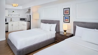 Pantages Hotel Toronto Centre