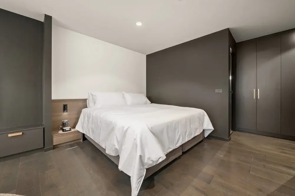 Stylish Canberra Studio With BBQ and Terrace