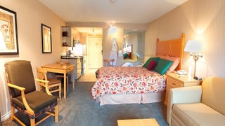 Pinnacle Hotel Whistler