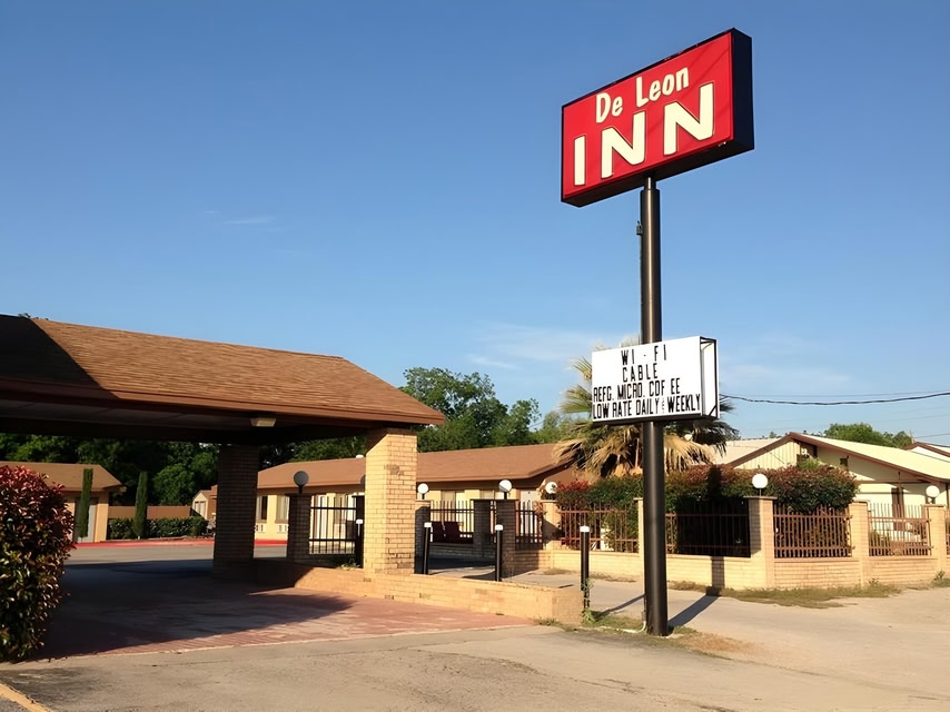 De Leon Inn