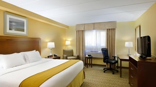 Holiday Inn Express Philadelphia Airport by IHG