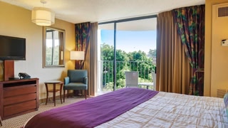 Hilo Hawaiian Hotel, Trademark Collection by Wyndham