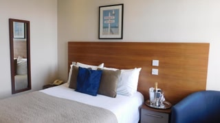 Cullen Bay Hotel
