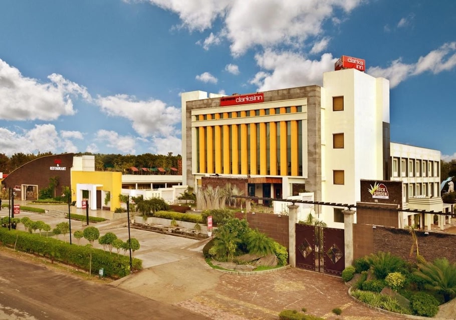 MB Green-Clarks Inn Moradabad