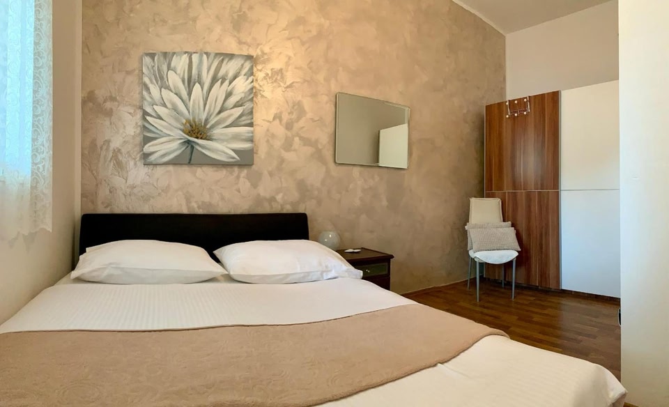 Apartment Lidija