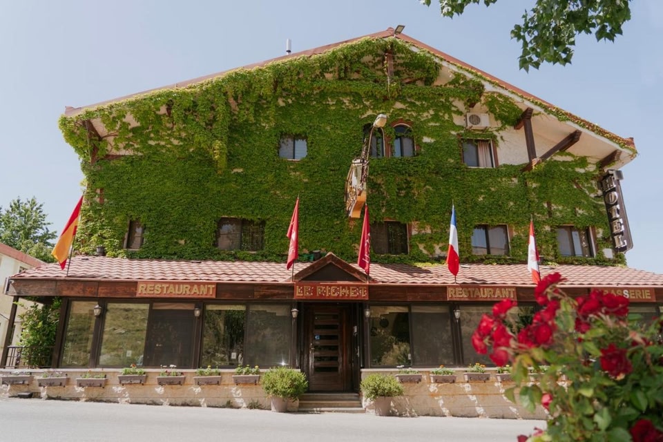 Le Cedrus Hotel