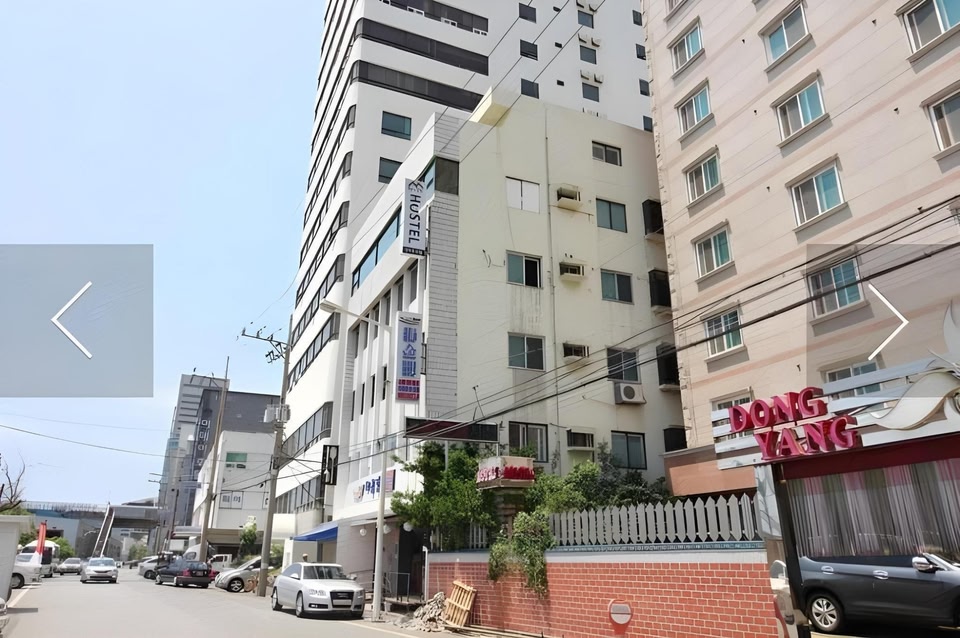 Mozzi Hostel