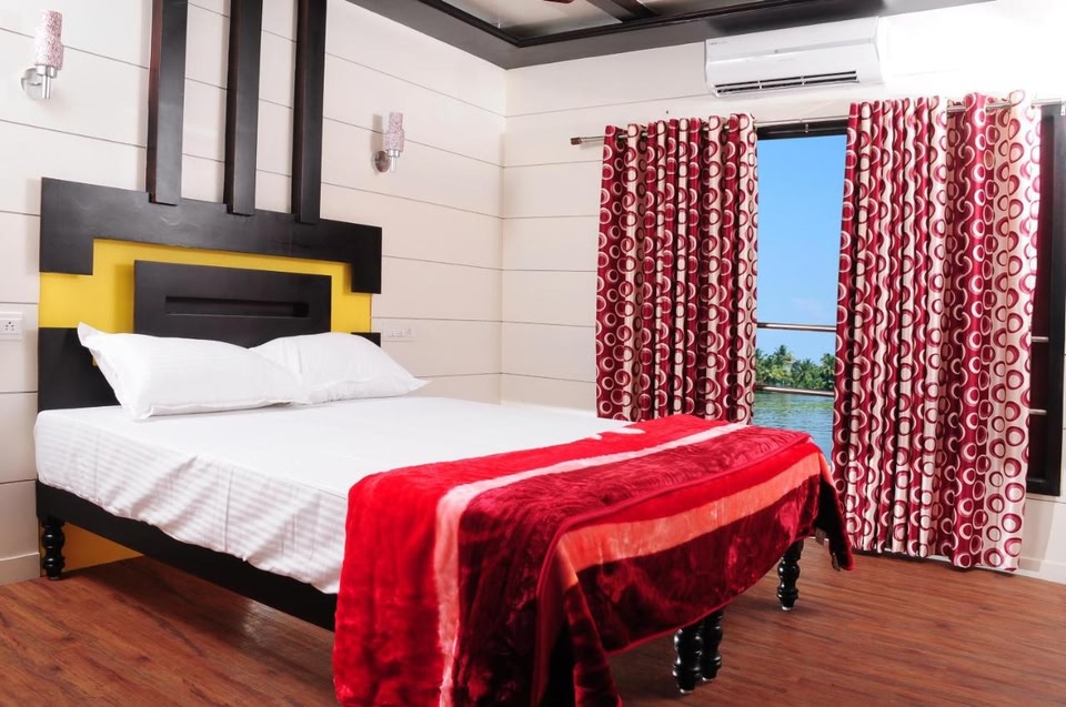 Vaishnav Tours
