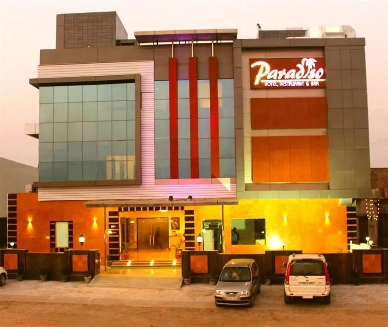 Hotel Paradiso