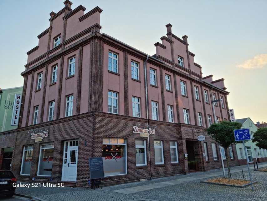 1A Hotel Zimmer Frei