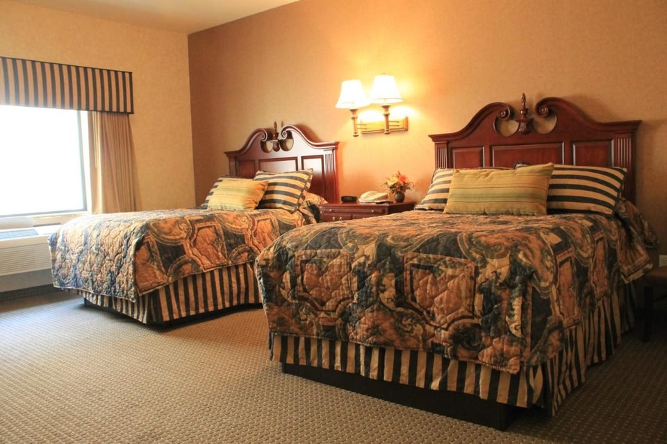 Rushmore Express & Suites