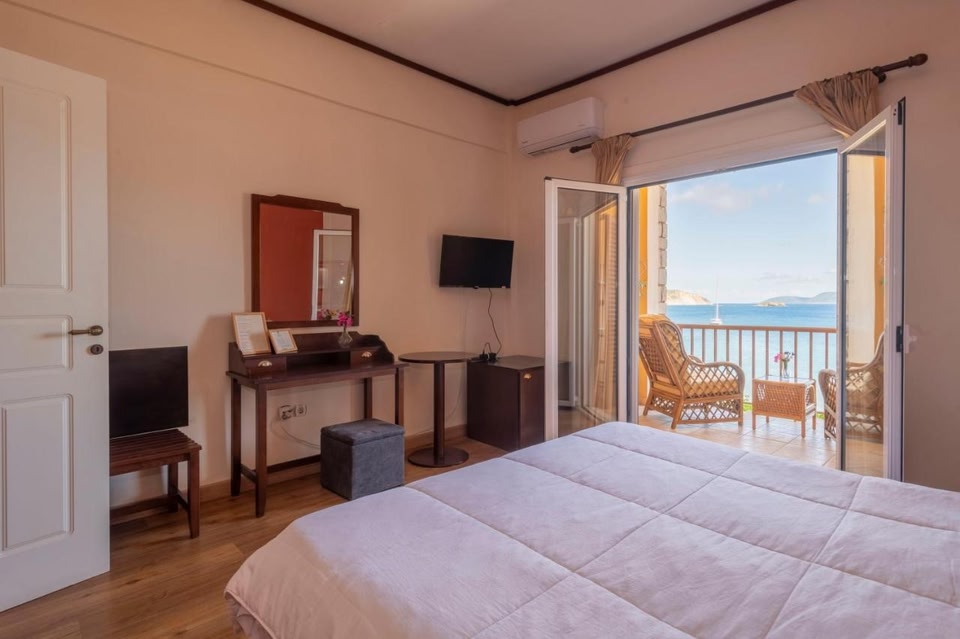 Methoni Beach Hotel