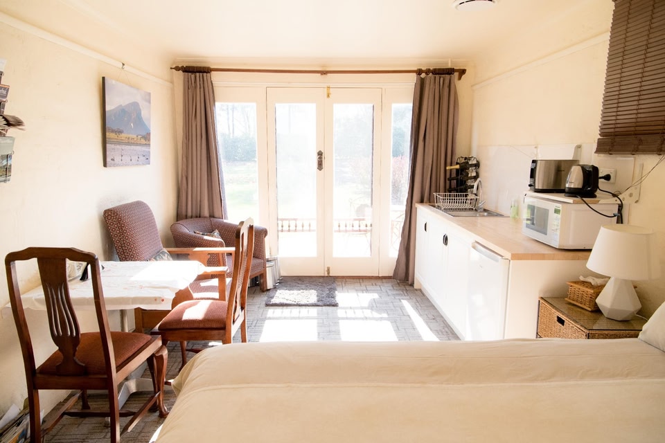 Pierrepoint Accommodation