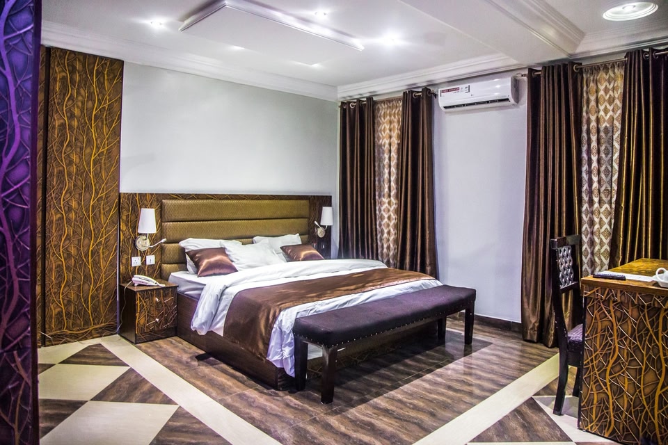 E-Suite Hotel