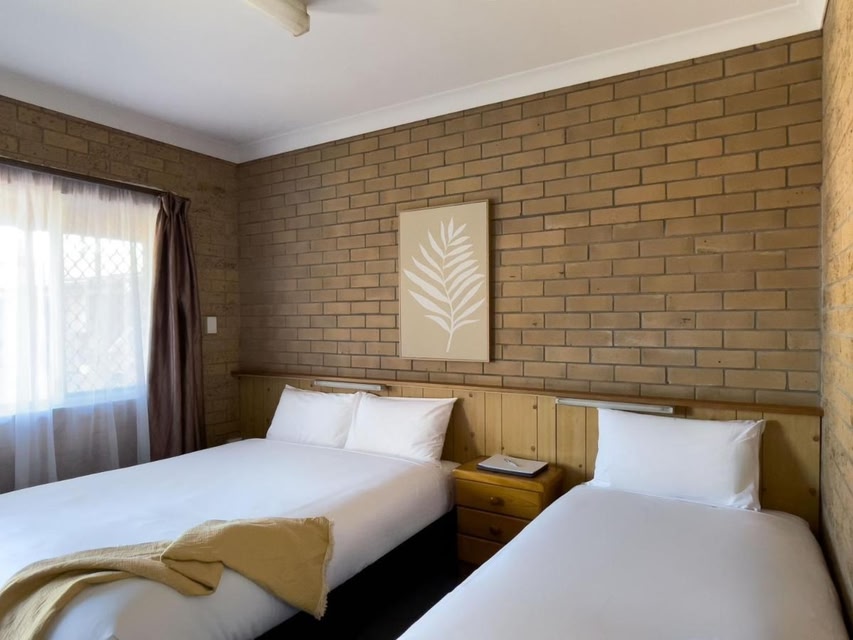 The Phoenix Artesian Spa Resort and Accommodation