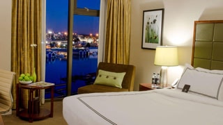 Radisson Blu Vancouver Airport Hotel & Marina