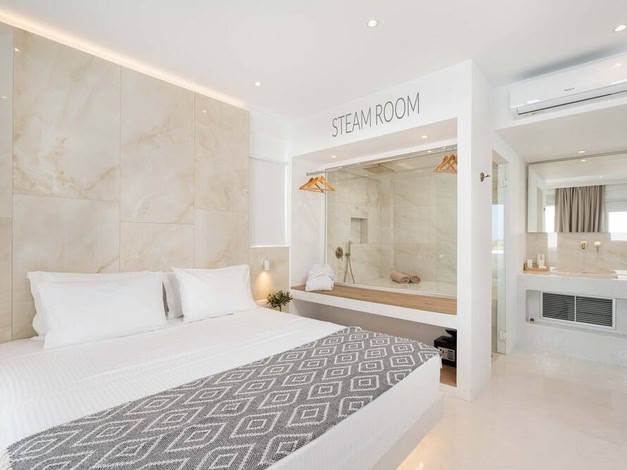Cycladic Suites & Spa